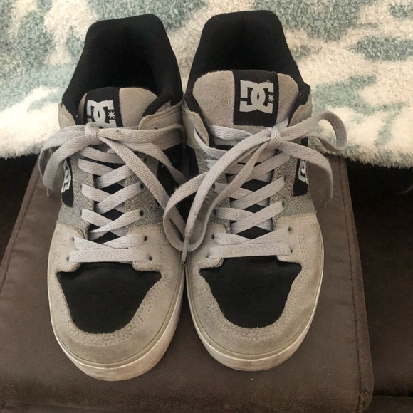 DC mens Pure XE shoes. Size 6.5. - Picture 3 of 3